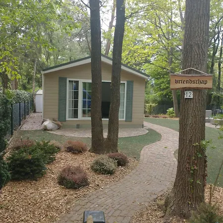 Dom wakacyjny Bos Huize Vriendschap